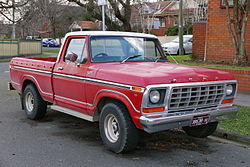 Lo viejo funciona: conoce más sobre los autos clásicos de la serie El Eternauta 3 1978 1979 Ford F100 Custom XLT 2 door utility 2015 07 03 01