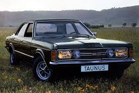 Lo viejo funciona: conoce más sobre los autos clásicos de la serie El Eternauta 2 images